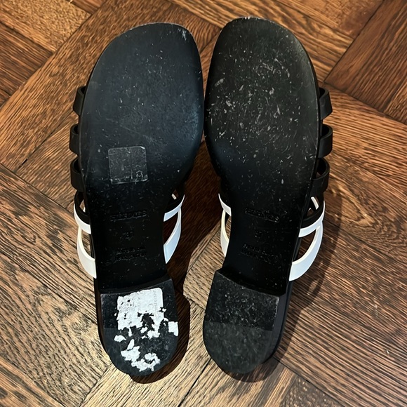 Hermes Sandals Size 37 - Picture 3 of 7